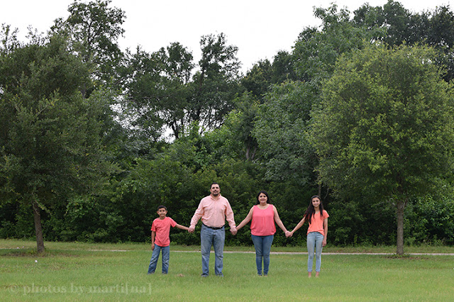Austin family photography by Martina