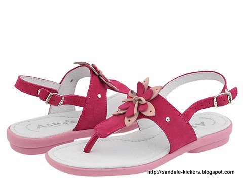 Sandale kickers:sandale-621804