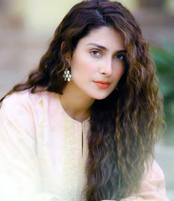 Ayeza Khan