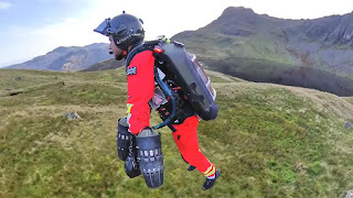 रोगियों की जान बचाना हुआ आसान - UK के वैज्ञानिको ने किया एक अनोखा JetSuit तैयार 