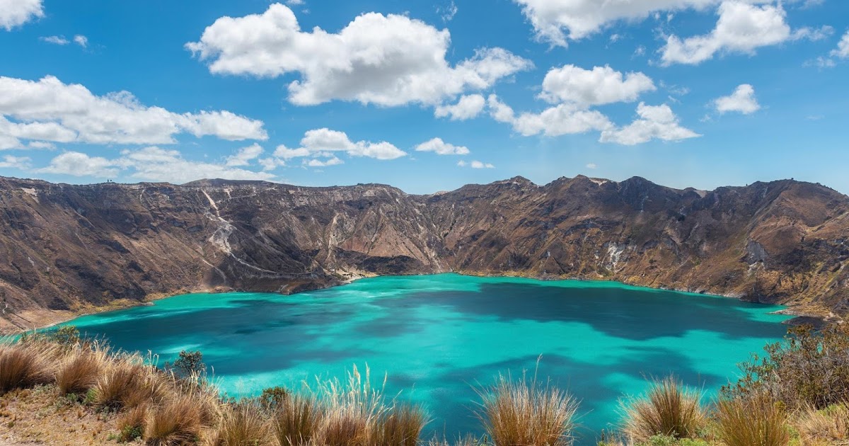 Discovering Lake Quilotoa: Turquoise Beauty in the Ecuadorian Andes