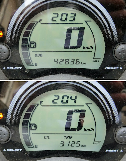 NMAX走行距離メーターの画像