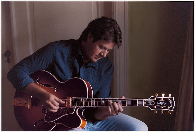 Facts About The Renowned Country Singer Vince Gill