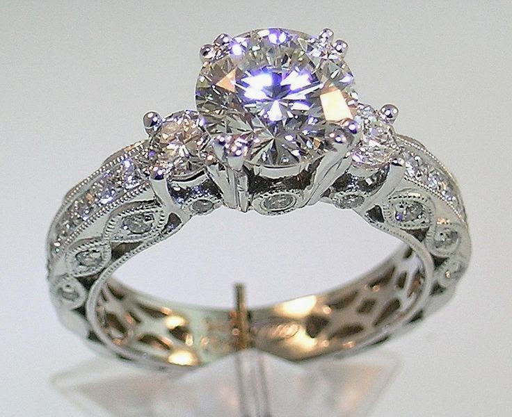 Most Beautiful Vintage Engagement Rings 9