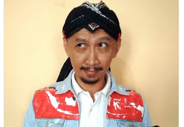 Gara-gara Ikutan Kritik, Abu Janda Diserang Pendukung Agnez Mo