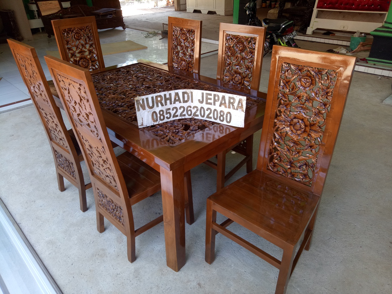 NURHADIJEPARA COM KURSI  MAKAN