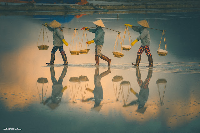 People in the salt fields of Hon Khoi