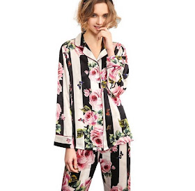 https://www.freedomsilk.com/2019-new-19-momme-striped-floral-silk-pajama-set-p-279.html