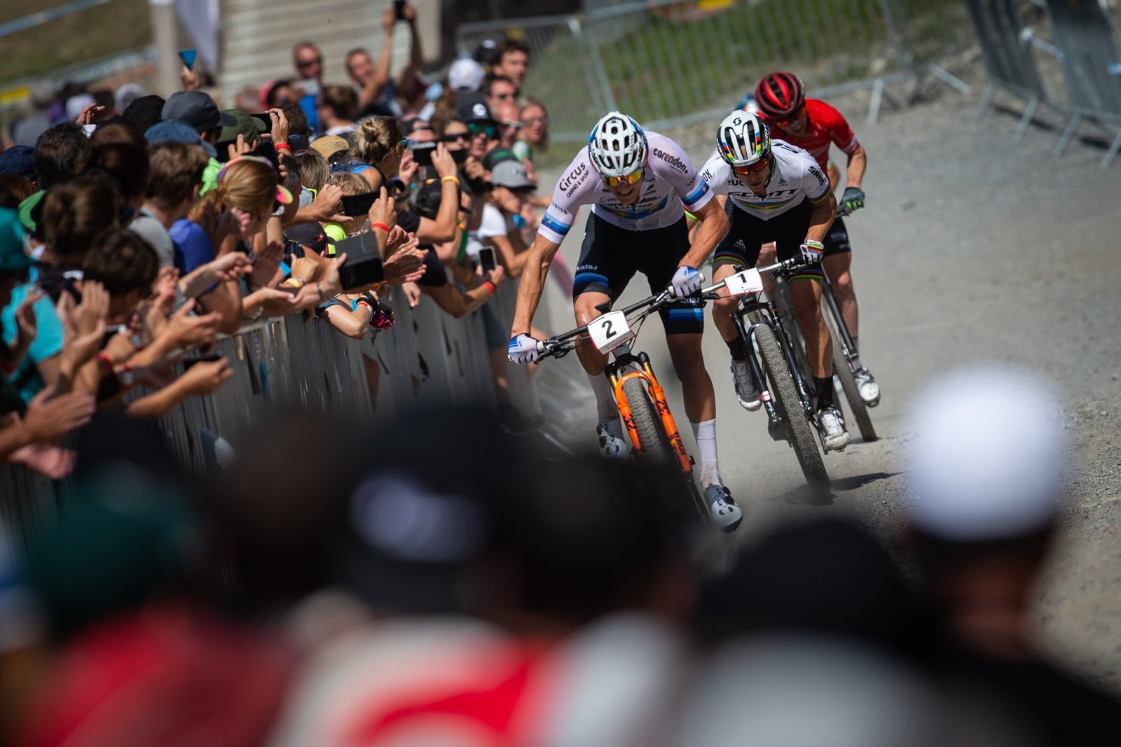 Mathieu van der Poel ganha a etapa de Lenzerheide da Copa do Mundo de Mountain Bike; Avancini é ...