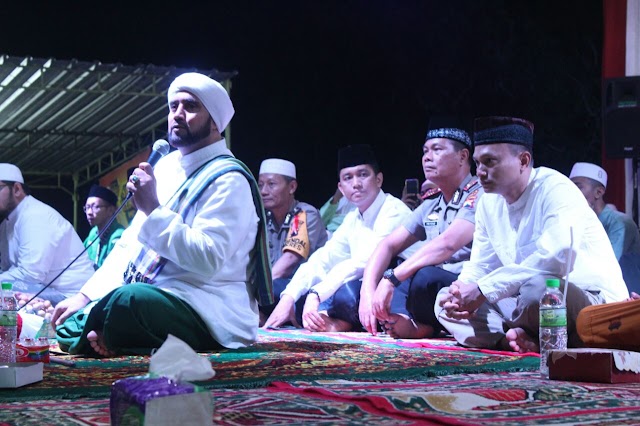 KASDIM 0726/SUKOHARJO HADIRI LABAN BERSHOLAWAT BERSAMA BABIB STECH BIN ABDUL QODIR ASSEGAF