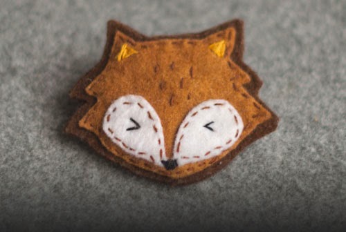 Broche Fox