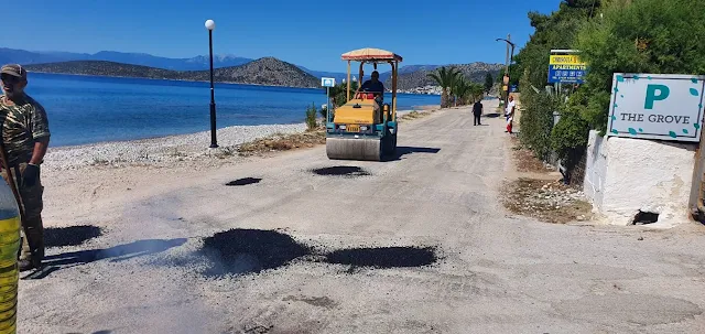 Συνεχίζονται οι επιδιορθώσεις στο οδικό δίκτυο του Δήμου Ναυπλιέων