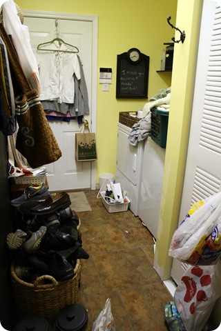 Mudroom makeover BEFORE