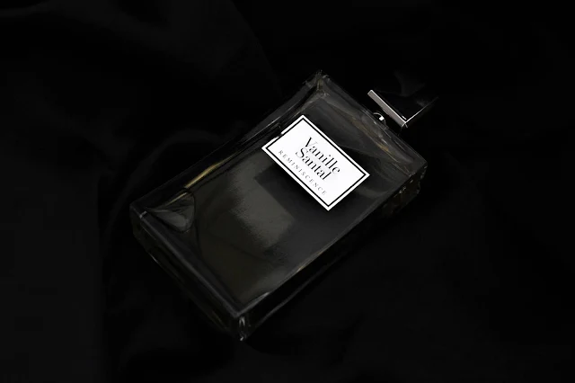 avis parfum reminiscence vanille santal, parfum reminiscence, vanille santal eau de parfum, revue parfum vanille santal, vanille santal de reminiscence, parfum au bois de santal, avis parfum, blog sur le parfum, perfume blogger, parfum pas cher, best perfume, meilleures ventes parfum femme, choisir un parfum pour femme