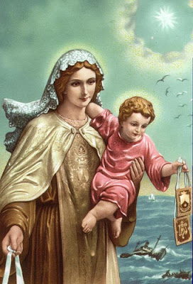 La Virgen con el niño en brazos con el mar de fondo