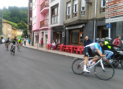 Vuelta a las Tierras Vaqueiras. Grupo Ultramar Acuarelistas