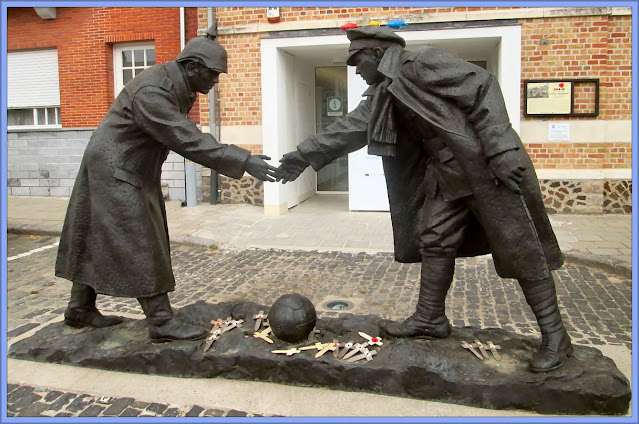 Christmas Truce 1914 - Statue In Mesen, Belgium