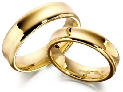 picture of wedding rings on wedding programs