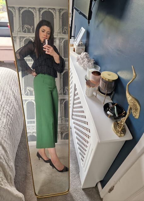 Workwear outfit ideas tailored trousers Zara green culottes trousers outfit