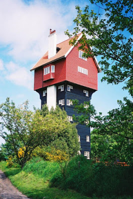 Water Towers Transformed   into Houses Seen On www.coolpicturegallery.us