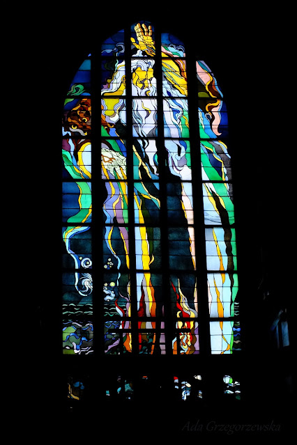 witraż Wyspiańskiego "Bóg Ojciec" w kościele franciszkanów w Krakowie