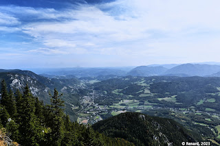 Blick von der Bergstation Richtung Payerbach/Reichenau und Gloggnitz