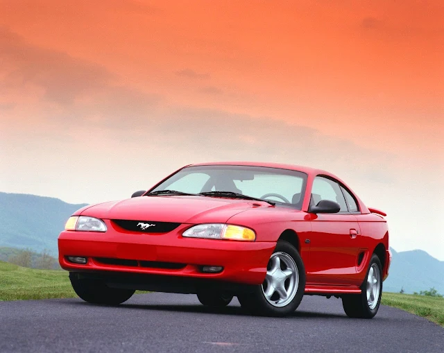 Ford Mustang 1994 / AutosMk