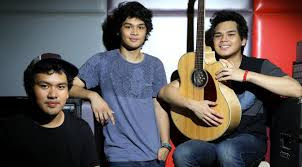 Theovertunes - cinta adalah.mp3