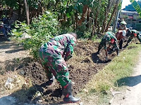 TNI-Polri dan Warga Pamulihan Brebes Normalisasi Drainase dan Bersihkan Sampah