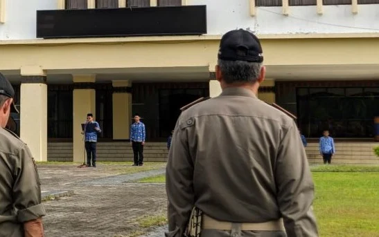 Pemerintah Daerah Kabupaten Sekadau Kembali mengadakan Apel Hari Kesadaran Nasional yang dilaksanakan di halaman Kantor Bupati Kabupaten Sekadau.