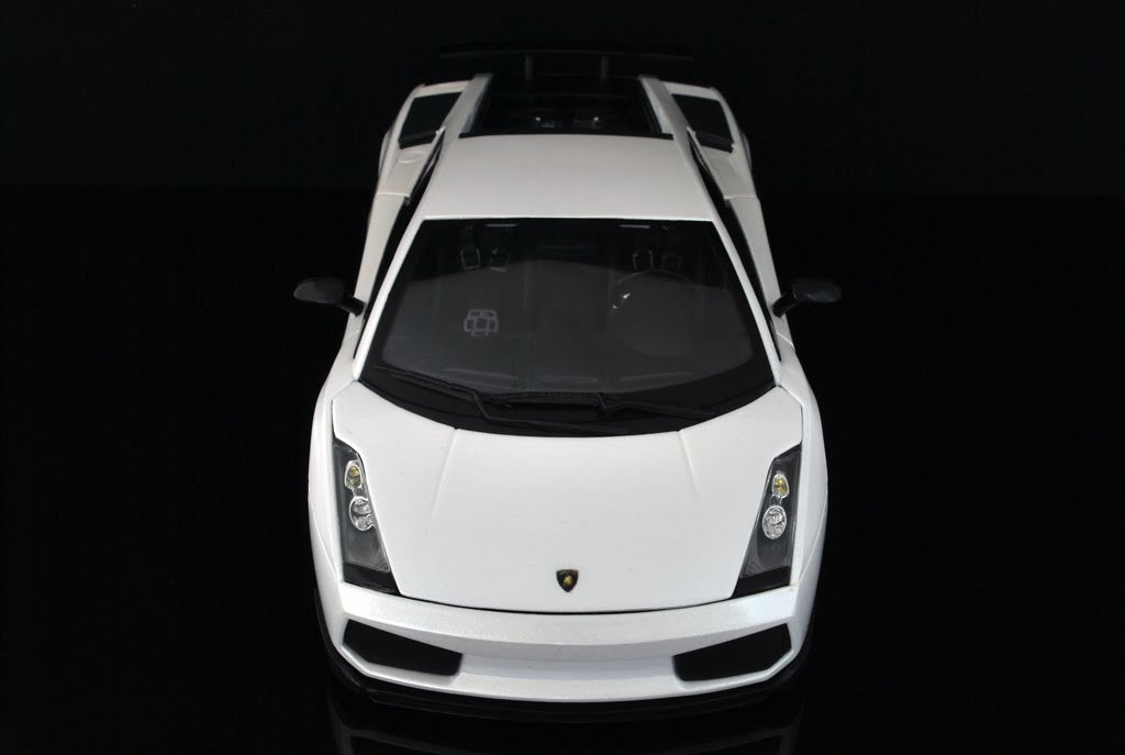 Gallardo Superleggera White