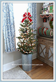 Christmas -Farmhouse- Cottage -Breakfast- Nook-Christmas-Tree-Popcorn-Garland-- From My Front Porch To Yours