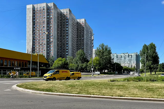 улица Академика Пилюгина, жилой дом 1982 года постройки