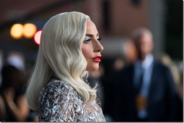 Lady Gaga em première do filme "Nasce uma Estrela”