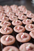 These are candy cane kisses. These are cookies that deceived me. (candy cane cookies )