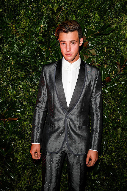 cameron dallas, fashion week, front row, millenials, dolce & gabbana