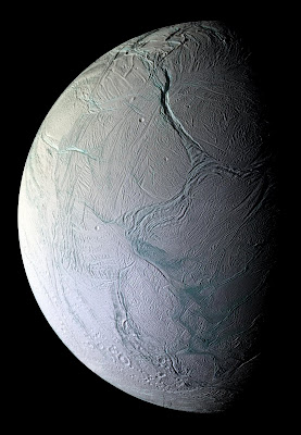 Enceladus - Lua de Saturno