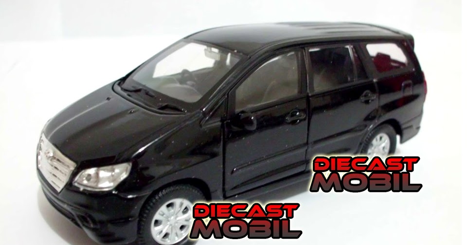 Miniatur mobil suzuki ertiga  Toyota Kijang Innova Black 