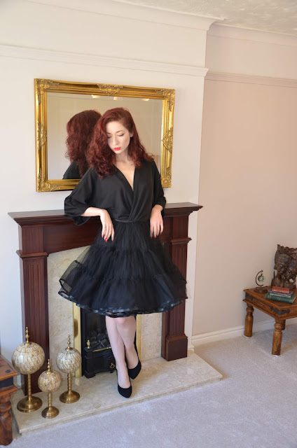 Black tulle and net three tiered petticoat from upcycled gothic skirt retro 1950s style underskirt tutu sewing tutorial DIY fashion blog