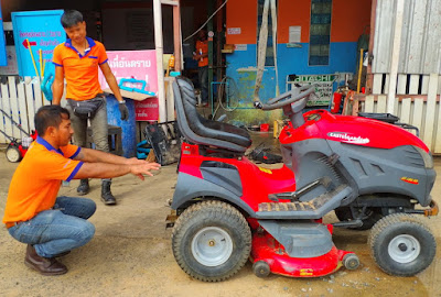 Lawn Mower Repair technicians Buriram thailand