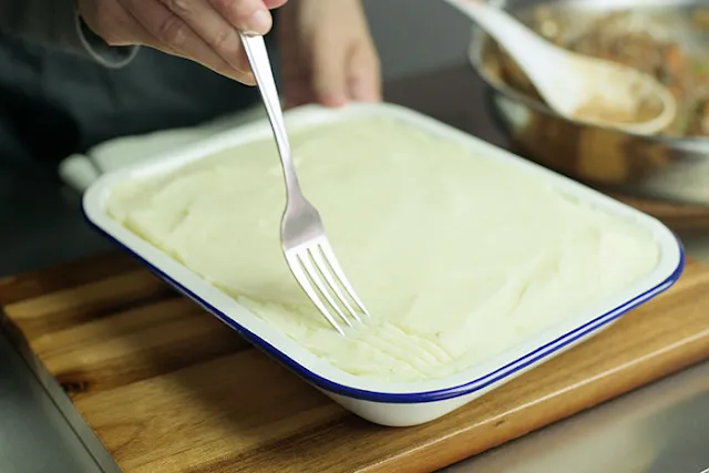 Make some grooves for some crisp mashed potat