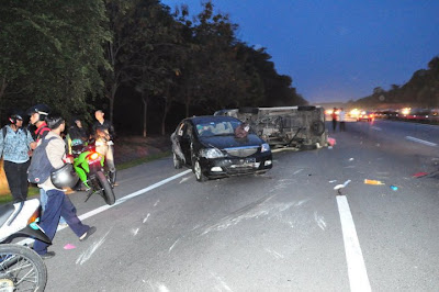 Kemalangan Ngeri 10.10.10 Tragedi di Tol Simpang Ampat plaza tol plus km 223