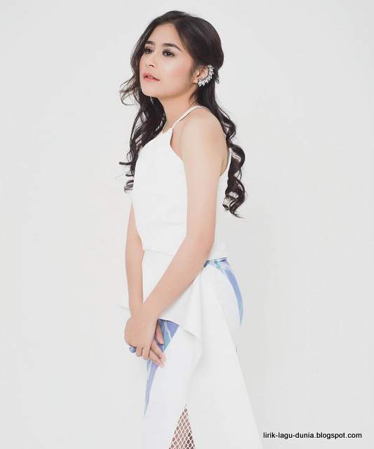 Lirik Lagu Prilly - Teman Tapi Mesra (TTM)