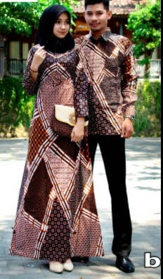 Model Baju Batik Seragam Keluarga Modern