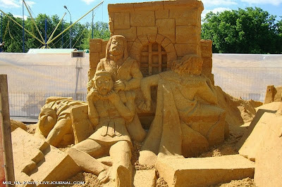 Great Roman Empire Sand Sculpture Exhibition in Russia Seen On coolpicturesgallery.blogspot.com