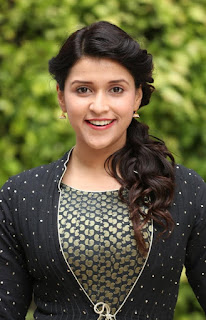 Mannara Chopra at telugintivantakam contest 