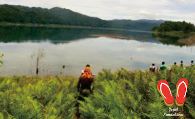 tempat wisata danau kamaka papua barat