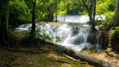 ด้านในน้ำตกเกริงกระเวีย