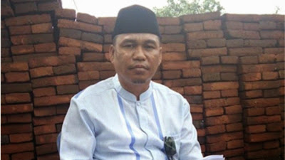 Lurah Manggemaci Pimpin  Gotong Royong Seminggu Sekali