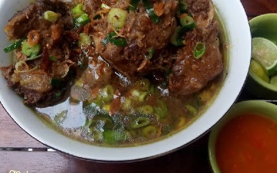 Iya bunda kali ini kami akan sedkit berbagi menggenai tips membuat sop konro Resep Sop Konro Nikmat Dan Cara Membuatnya